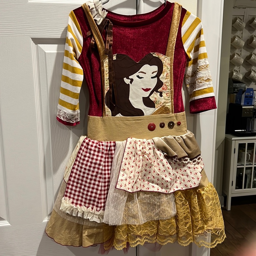Custom belle dress sz 5/6 26x30 perfect for Disney like new